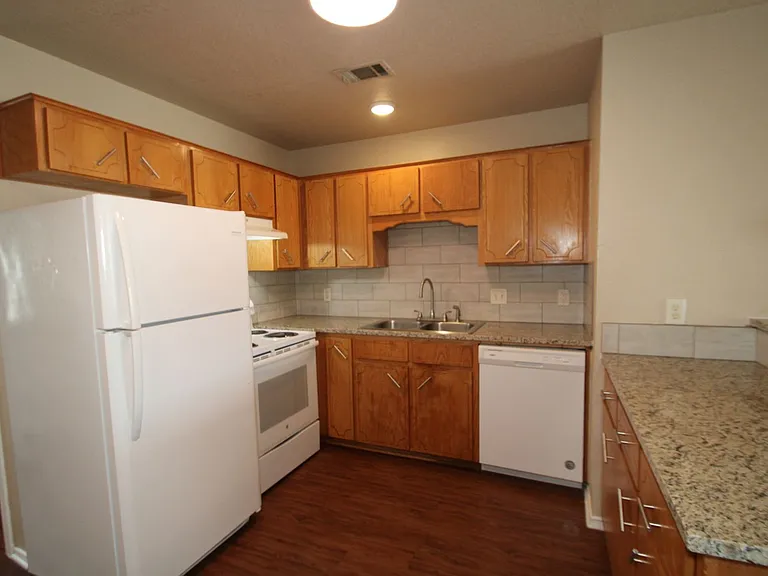 4206B Deek Dr — Photo 10