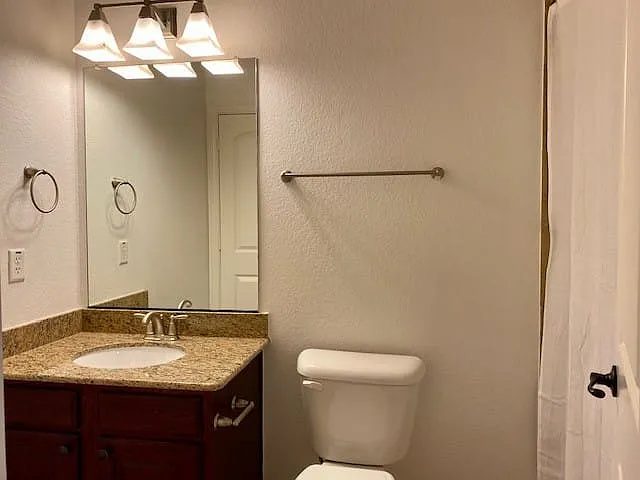 6497 Riviera Dr — Photo 21