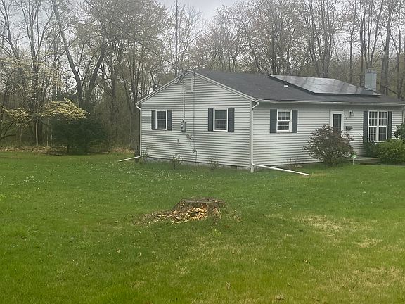 3rd image of 191 Clay Rd