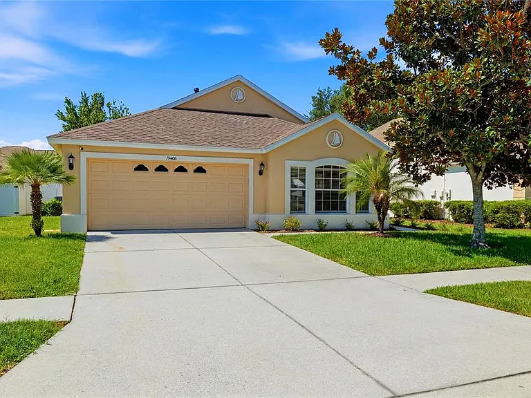 19406 Sunset Bay Dr — Photo 2