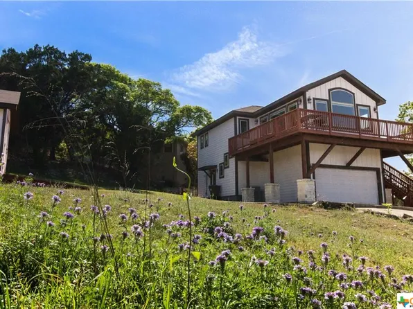 590 Barbara Dr, Canyon Lake, TX 78133