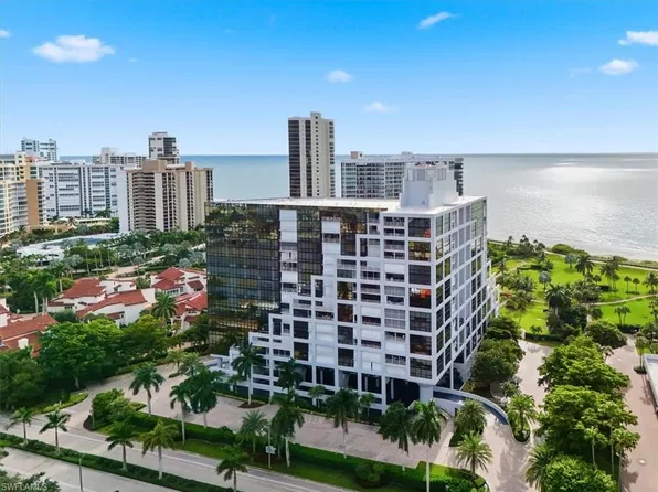 4751 Gulf Shore Blvd N APT 1202, Naples, FL 34103