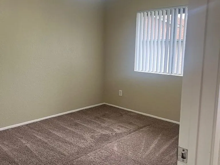 Villa Hermosa Apartments — Photo 27