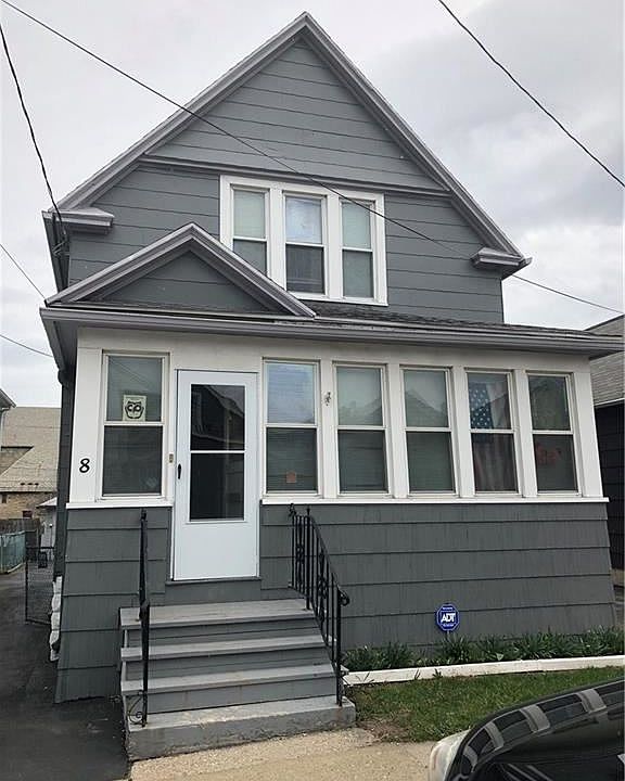 1st image of 8 Olcott Pl