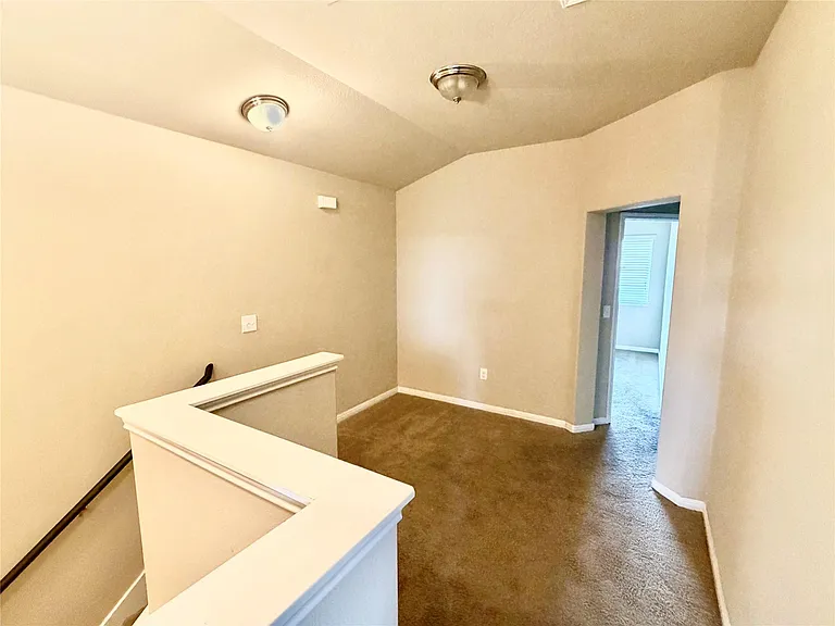 601 Katmai Cir — Photo 16