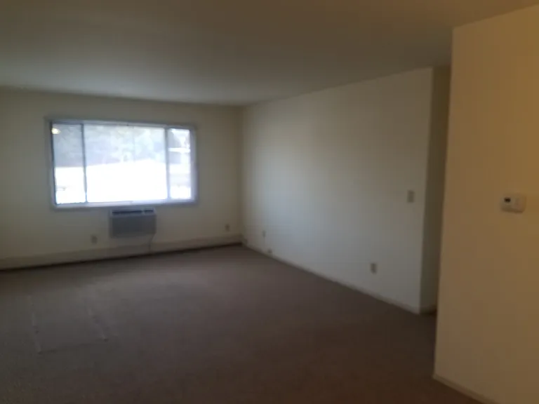 Heritage Apartments — Photo 21