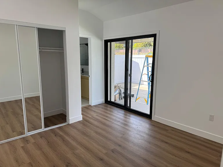 21025 San Jose St — Photo 4