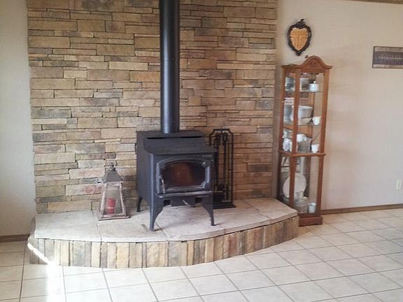 Wood burning stove