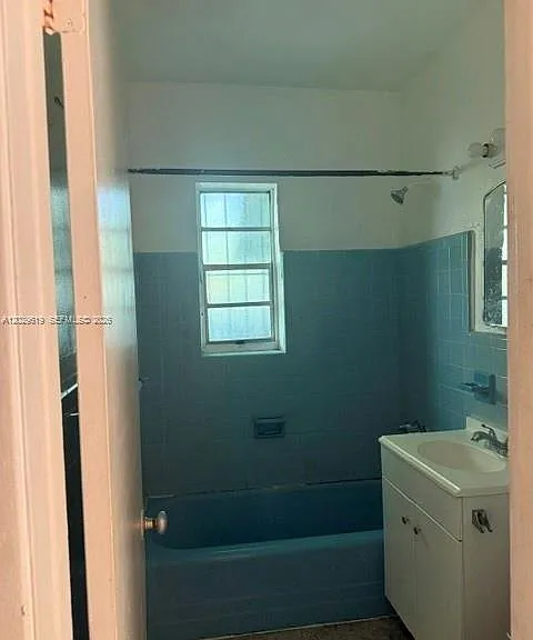 75 SW 72nd Ave #0 — Photo 18
