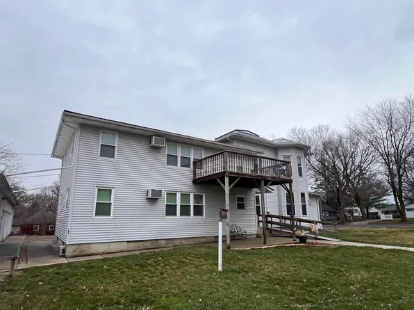 413 2nd St, Parkersburg, IA 50665