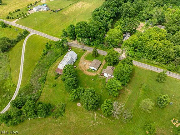 3rd image of 3372 McClintocksburg Rd