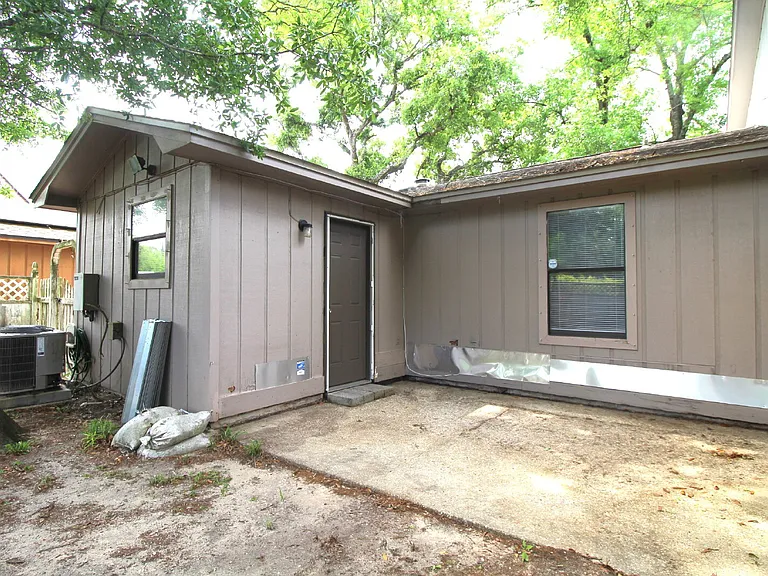 7816 Deborah Dr — Photo 16
