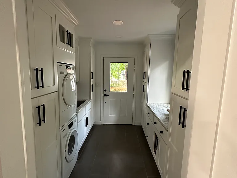 4209 Yadkin Dr — Photo 3
