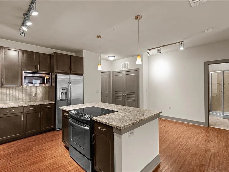 2436 S Valley Pkwy — Photo 18