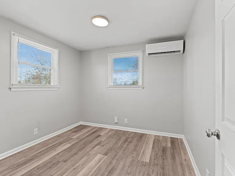 1507 Randolph Ave SE — Photo 9