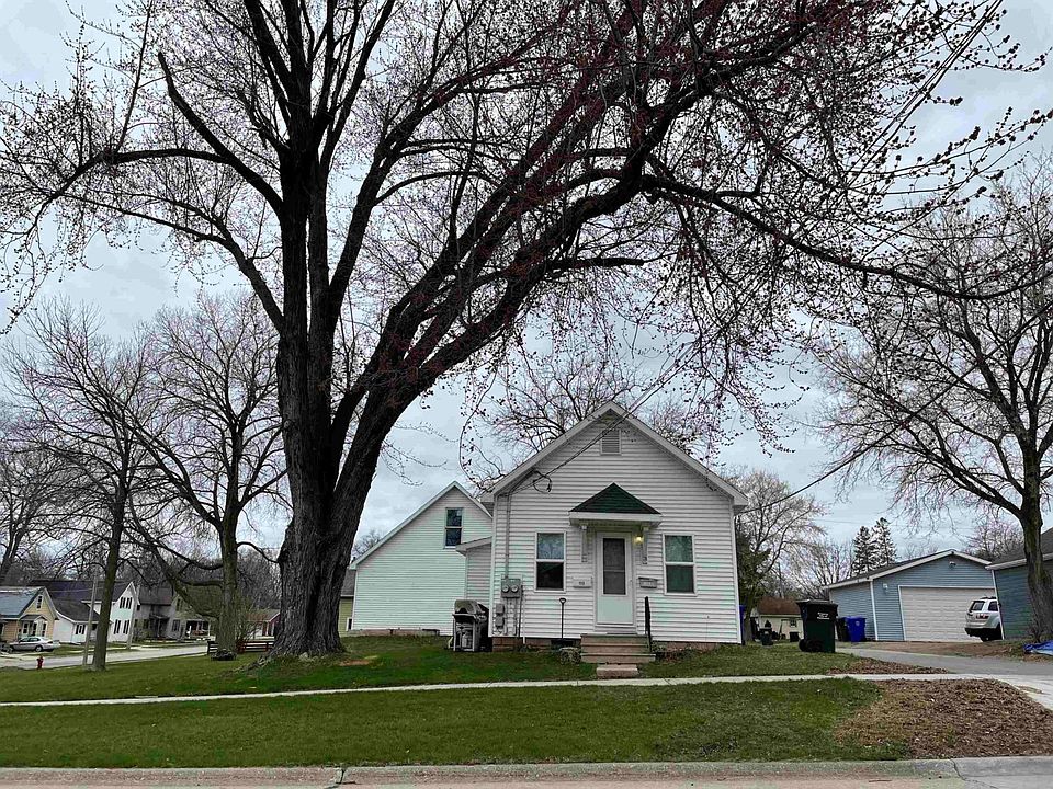 1113 & 11131/2 Sullivan Street KAUKAUNA