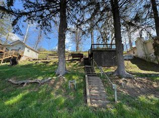 1098 Crystal Lake Rd, West Union, WV 26456