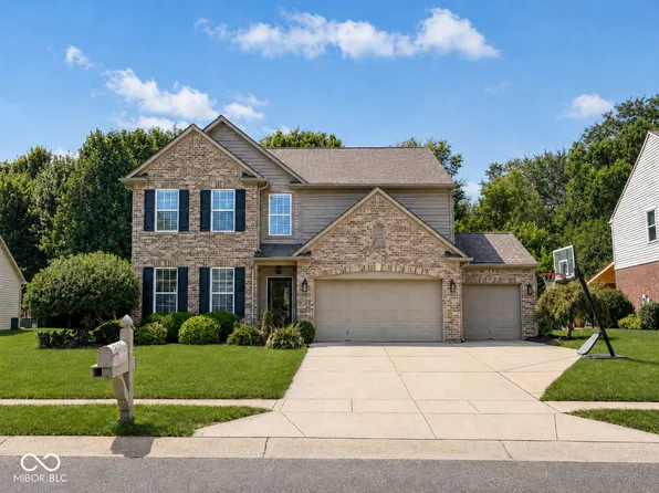 11126 Niagara Dr, Fishers, IN 46037