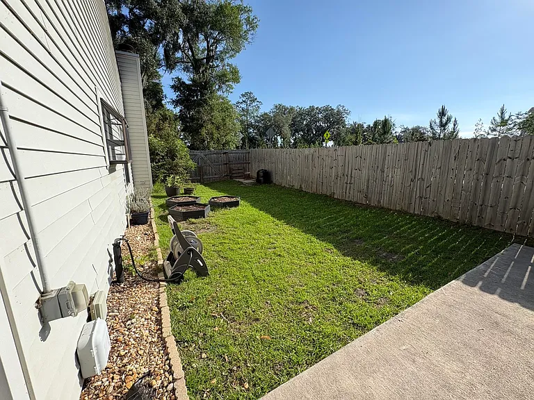 1105 Brafforton Dr — Photo 32