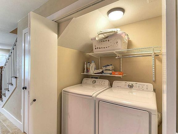 5th image of 8832 Kempwood Dr