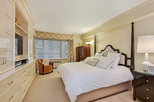 Sold by Stribling | media 17