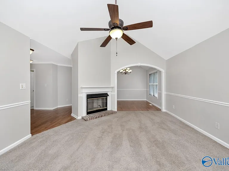 180 Jarrett Ln — Photo 9