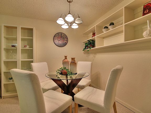 3rd image of 606 San Conrado Trl #2
