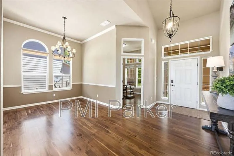 5 bed, 4.0 bath, 4443 sqft, $4,200 — Photo 4