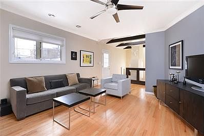4th image of 1068 N Marshfield Ave APT 3