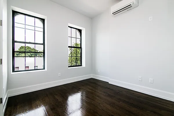 Rented by Nooklyn NYC LLC | media 15