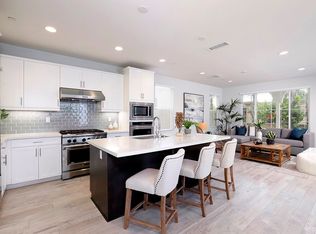 393 Latitude E, Costa Mesa, CA 92627