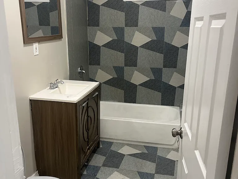 44 S 12th St #2-S-8 — Photo 3