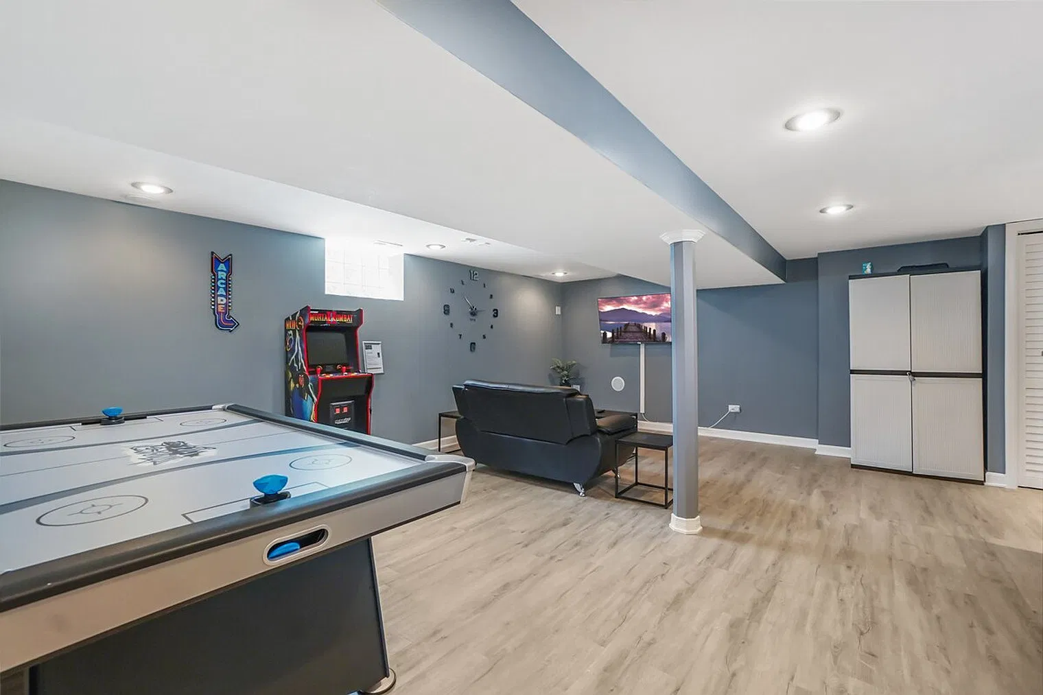 5 bed, 2.0 bath, $13,723 — Photo 3
