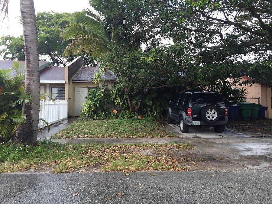 1st image of 3601 NW 194th Ter