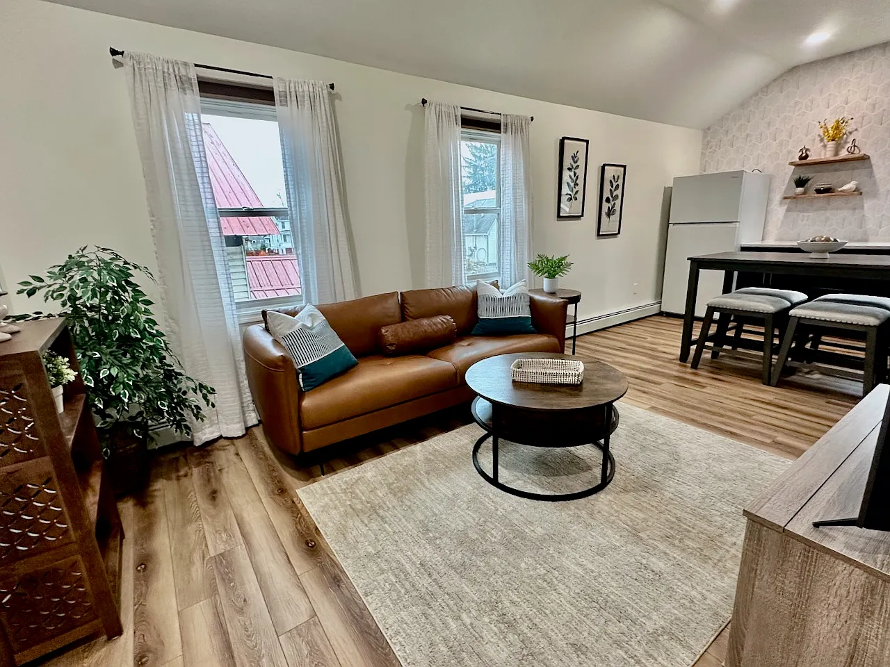 1 bed, 600 sqft, $2,150 — Photo 2