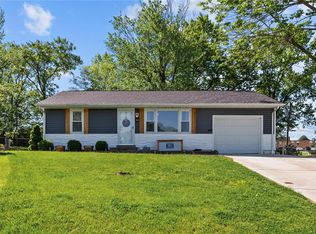 14 Daniel Dr, O'Fallon, MO 63366
