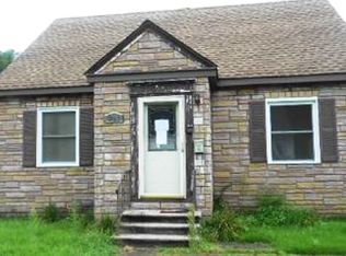 246 West St, Conneaut, OH 44030