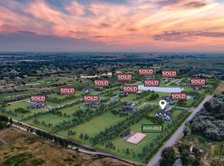 7948 N Hawks Beard Ln, Eagle, ID 83616