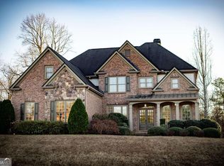 5011 Glen Forrest Dr, Flowery Branch, GA 30542