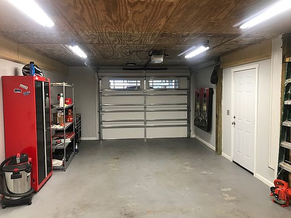 5th image of 726 Grand Banks Dr