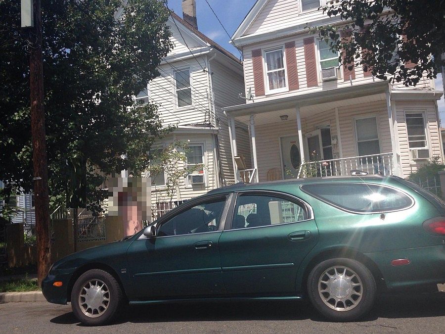 2nd image of 32 Burgess Pl