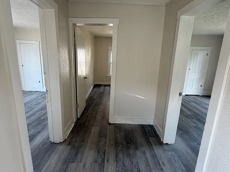 1791 Edwards Ave — Photo 9