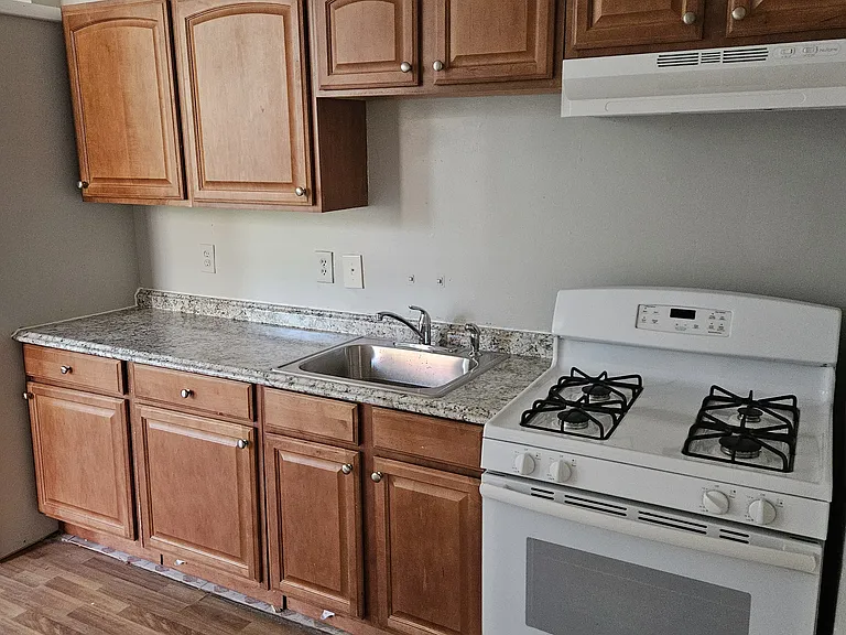 2129 Saint Paul St #2 — Photo 11