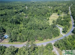 3 Holmestown Rd, Midway, GA 31320