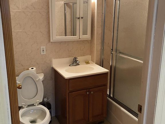 3rd image of 14748 41st Ave Fl 1