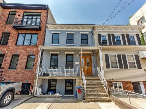 47 Poplar Street image 1 of 17