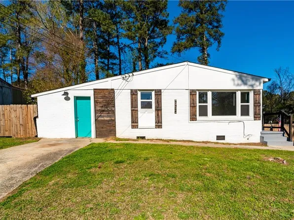 772 Amber Pl NW, Atlanta, GA 30331