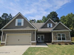 162 Stone Brooke Dr, Gray, GA 31032
