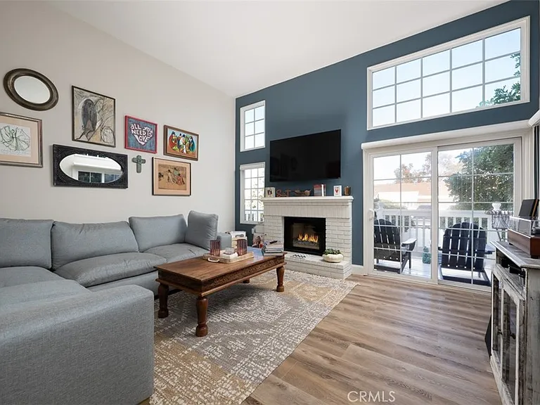 33255 Ocean Rdg — Photo 3