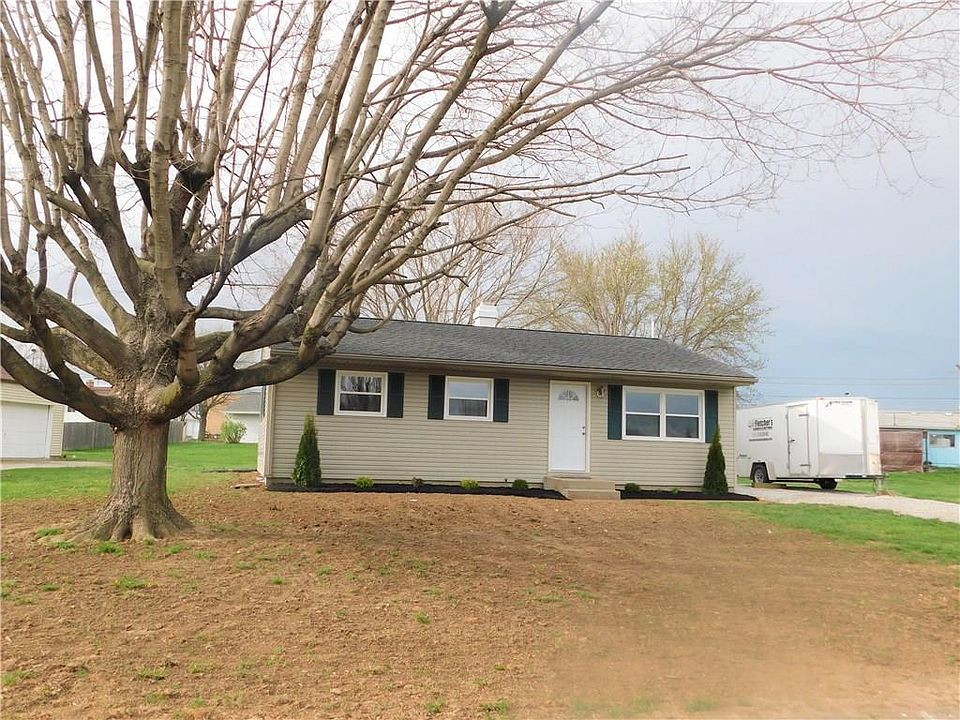 1st image of 716 E Greenview Dr